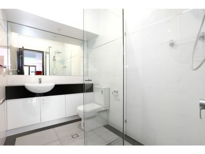 3138 Riverleigh Drive, Hope Island QLD 4212