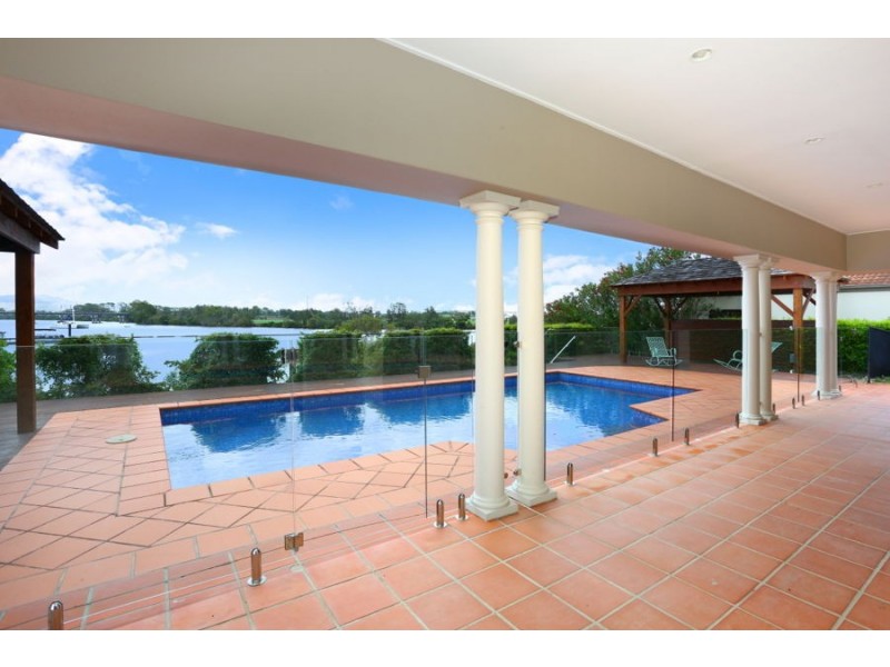 3138 Riverleigh Drive, Hope Island QLD 4212