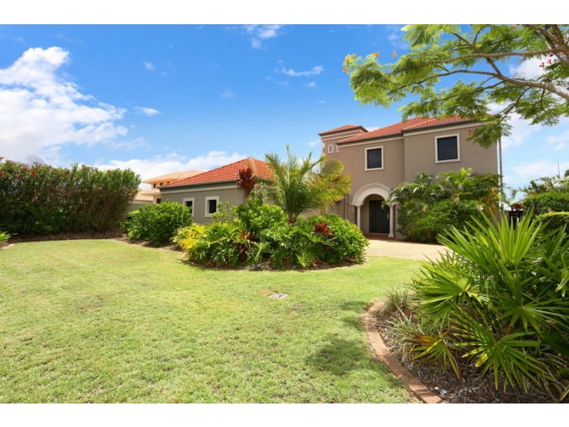 3138 Riverleigh Drive, Hope Island QLD 4212