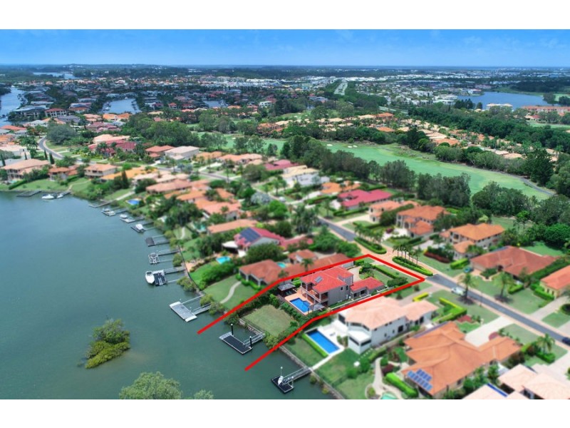 3138 Riverleigh Drive, Hope Island QLD 4212