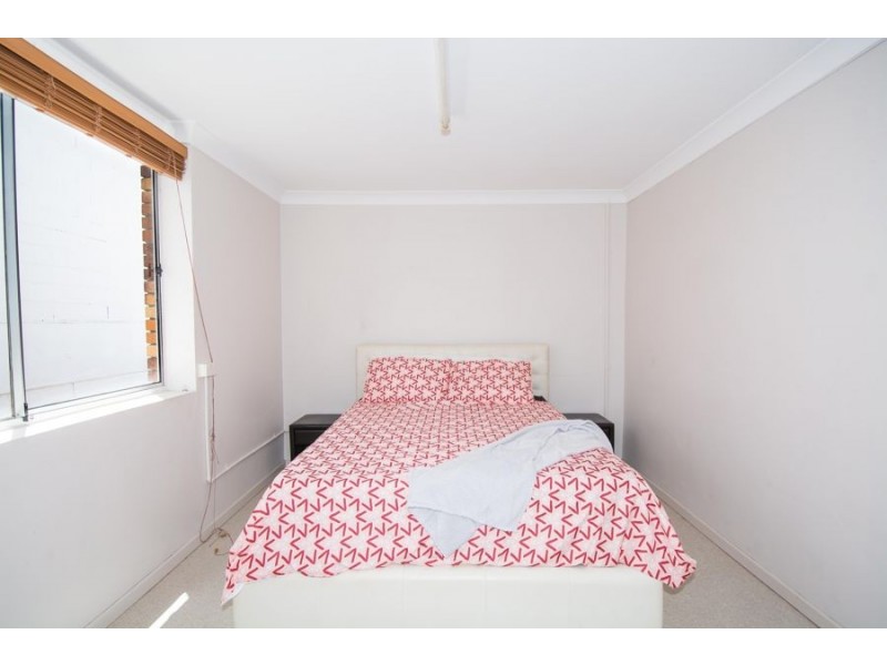 24/15 Cavill Avenue, Surfers Paradise QLD 4217