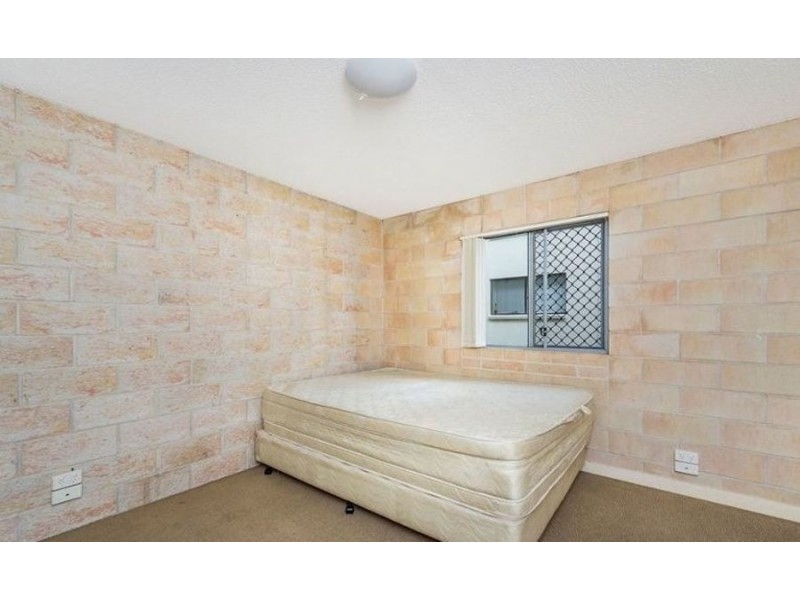 1/148 High Street, Southport QLD 4215