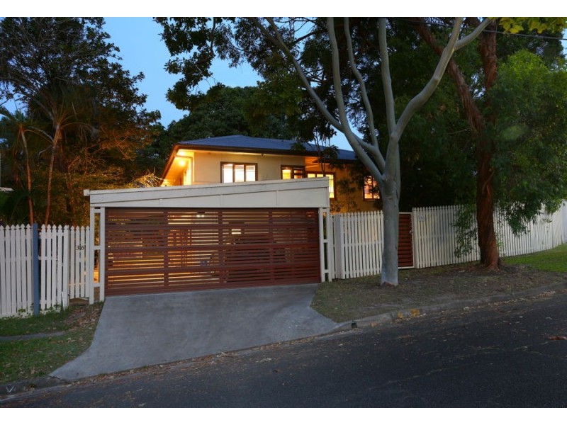 36 Lind Avenue, Southport QLD 4215