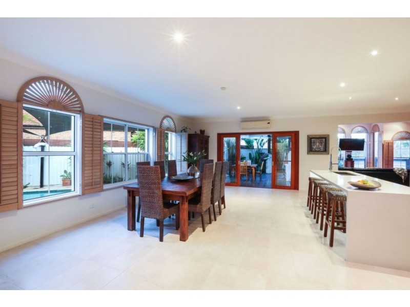 190 Port Jackson Boulevard, Clear Island Waters QLD 4226