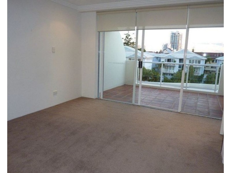 10/7 Whiting Street, Labrador QLD 4215