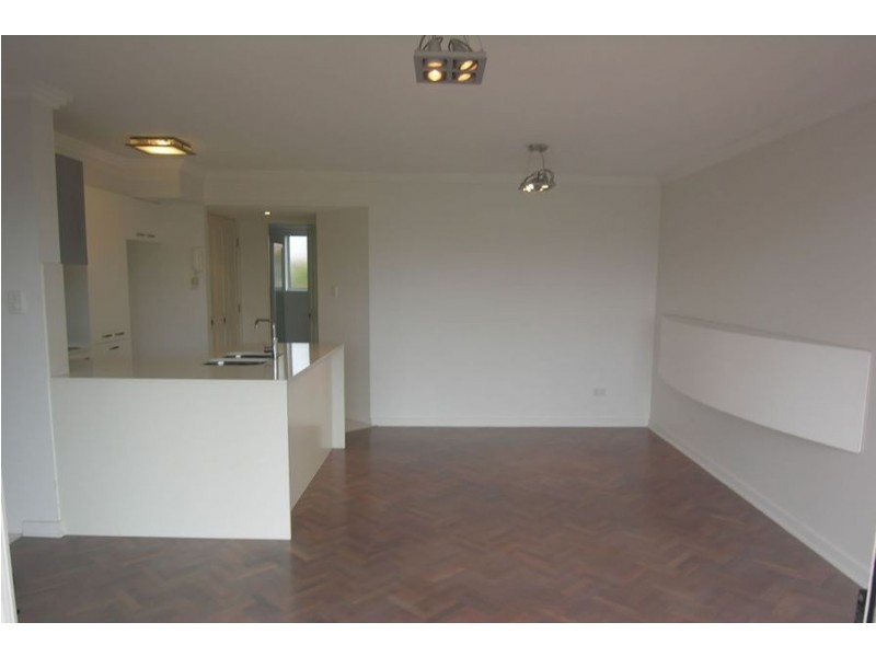 10/7 Whiting Street, Labrador QLD 4215