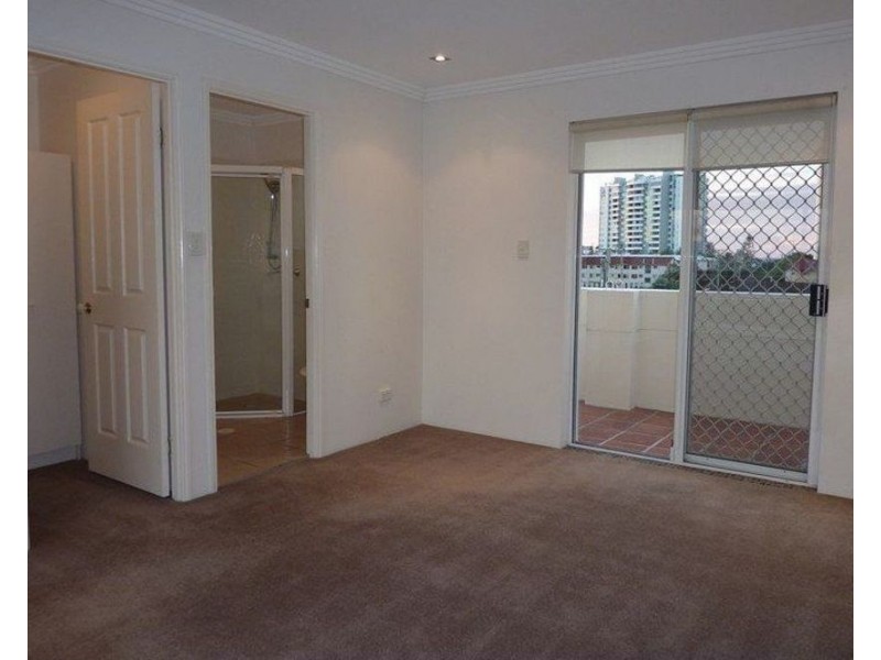 10/7 Whiting Street, Labrador QLD 4215