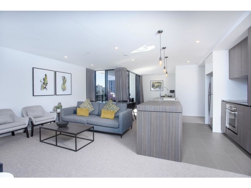 27/31 Queensland Avenue, Broadbeach QLD 4218