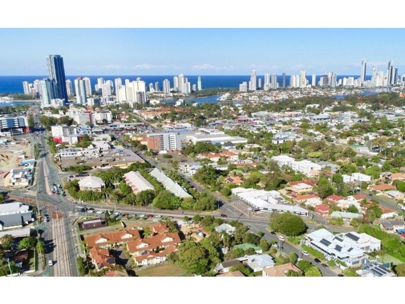 75 Pohlman Street, Southport QLD 4215