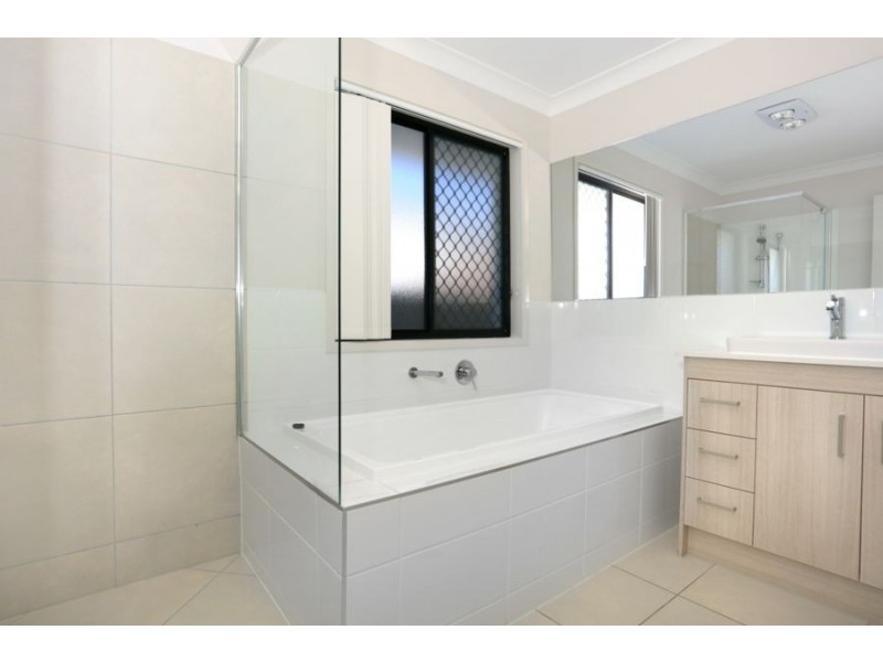 37 Christina Drive, Coomera QLD 4209