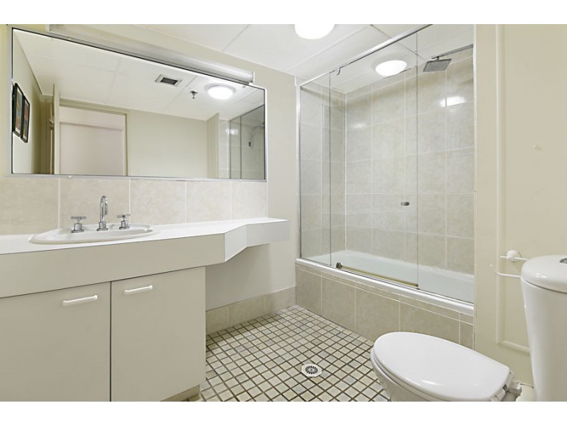 65/67-71 Broadbeach Boulevard, Broadbeach QLD 4218