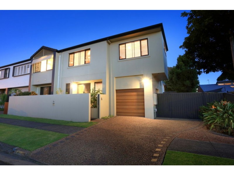 2/440 Cypress Terrace N, Palm Beach QLD 4221