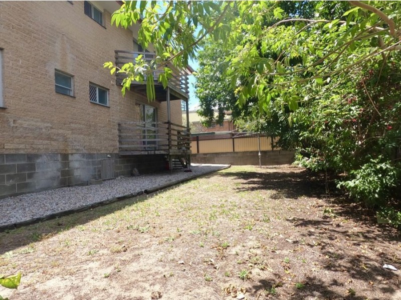 1 and 2/44 Chelsea Ave, Broadbeach QLD 4218