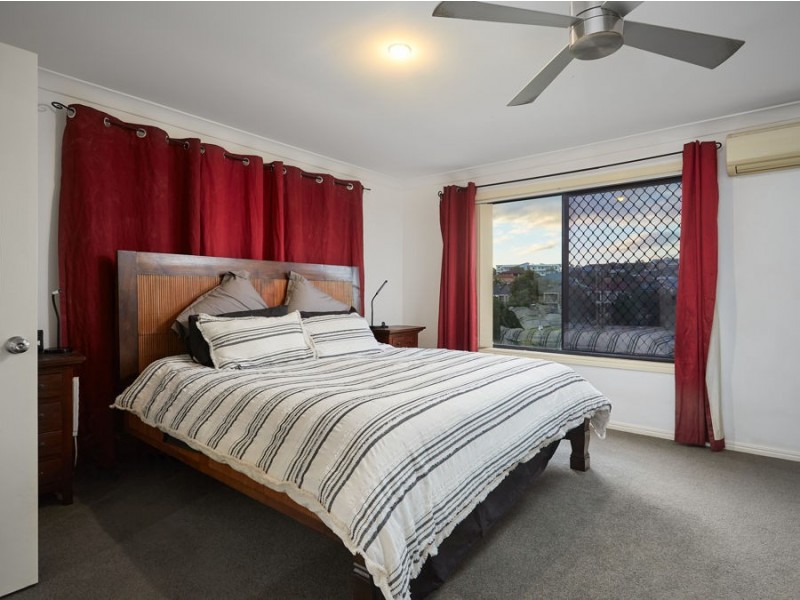 4/1 Alexandrina Drive, Varsity Lakes QLD 4227