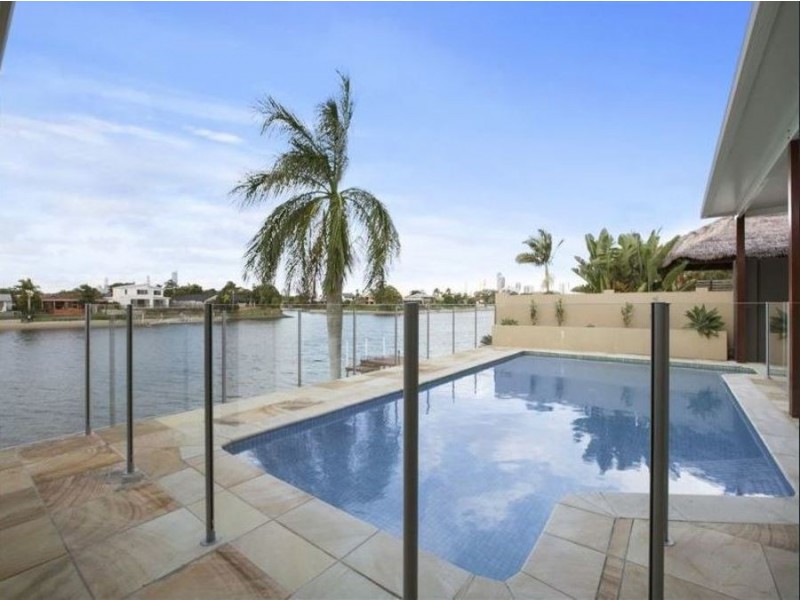 52 Waitomo Crescent, Broadbeach Waters QLD 4218