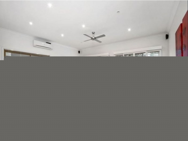 52 Waitomo Crescent, Broadbeach Waters QLD 4218