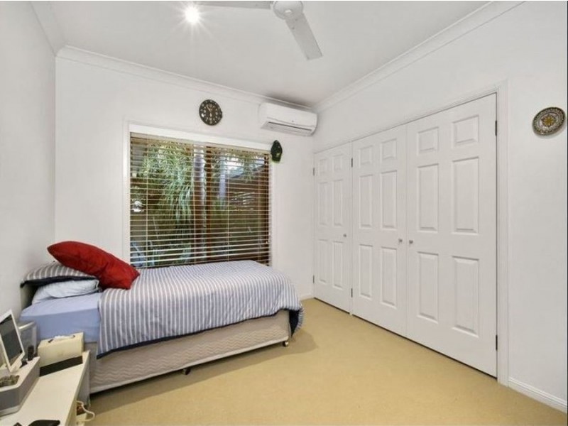 52 Waitomo Crescent, Broadbeach Waters QLD 4218