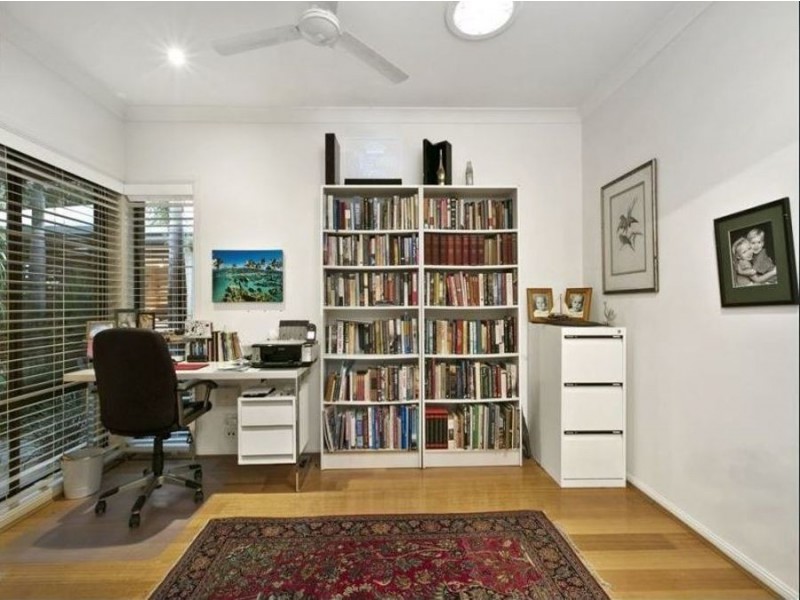 52 Waitomo Crescent, Broadbeach Waters QLD 4218