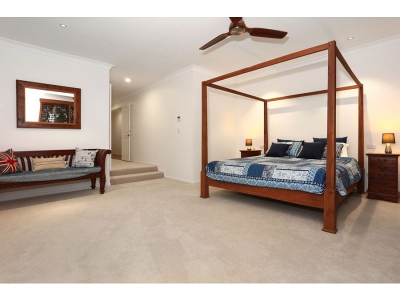 4 Koala Street, Parkwood QLD 4214