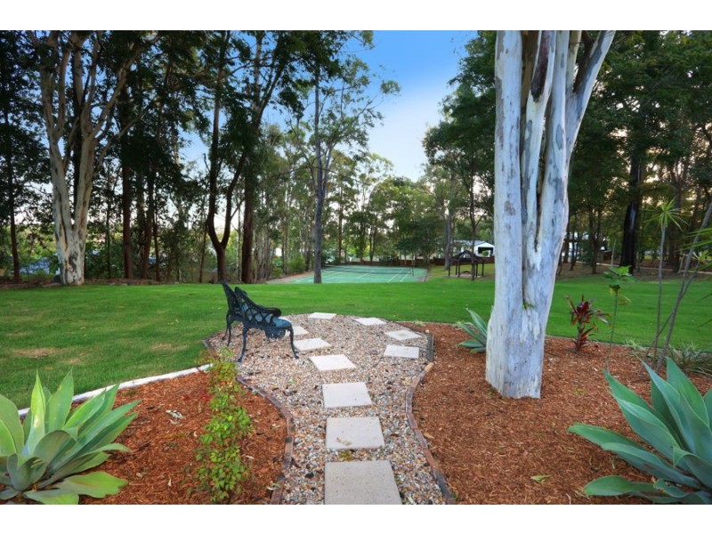 4 Koala Street, Parkwood QLD 4214