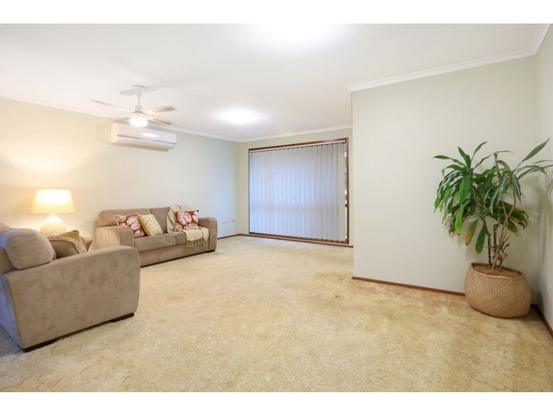 58 Macquarie Avenue, Molendinar QLD 4214