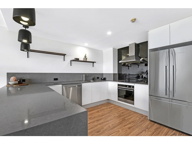 1102/157 Old Burleigh Road, Broadbeach QLD 4218