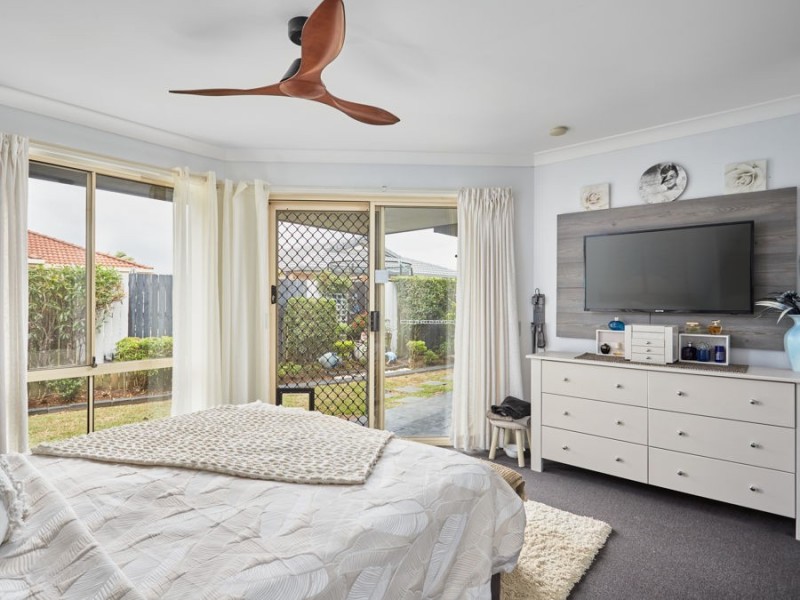 10 Bushlark Street, Varsity Lakes QLD 4227