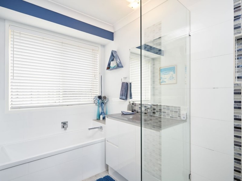 10 Bushlark Street, Varsity Lakes QLD 4227