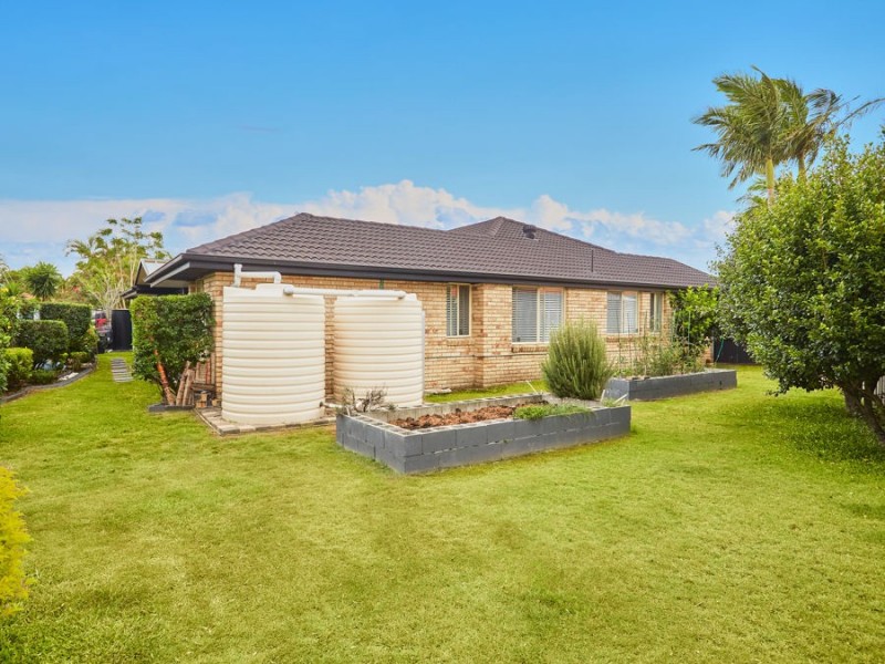 10 Bushlark Street, Varsity Lakes QLD 4227