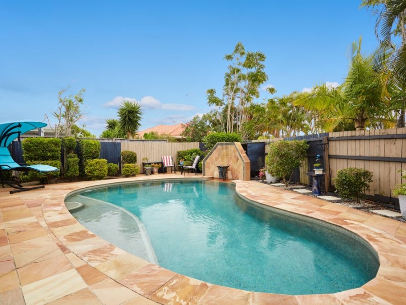 10 Bushlark Street, Varsity Lakes QLD 4227