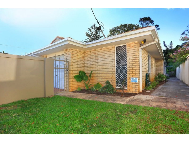 2/19 Tallebudgera Drive, Palm Beach QLD 4221