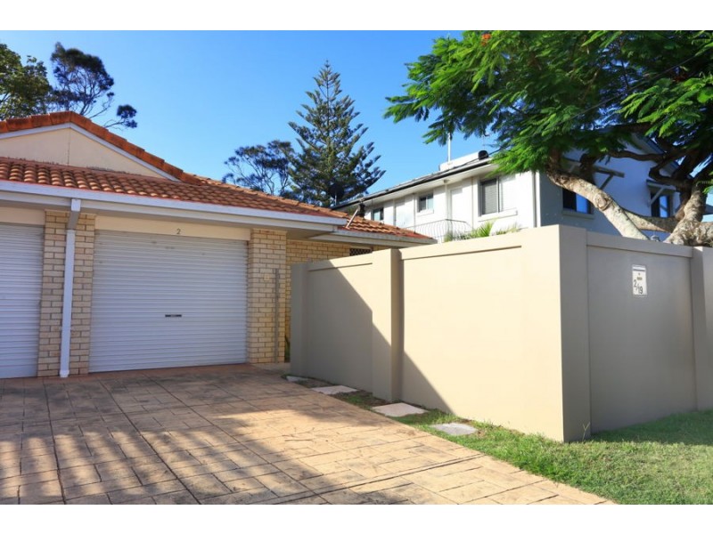 2/19 Tallebudgera Drive, Palm Beach QLD 4221