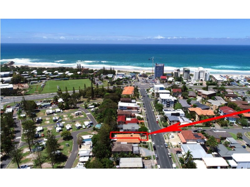 2/19 Tallebudgera Drive, Palm Beach QLD 4221