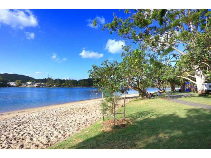 2/19 Tallebudgera Drive, Palm Beach QLD 4221