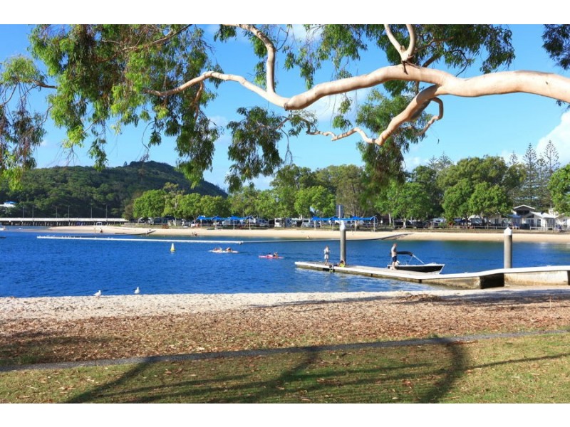 2/19 Tallebudgera Drive, Palm Beach QLD 4221