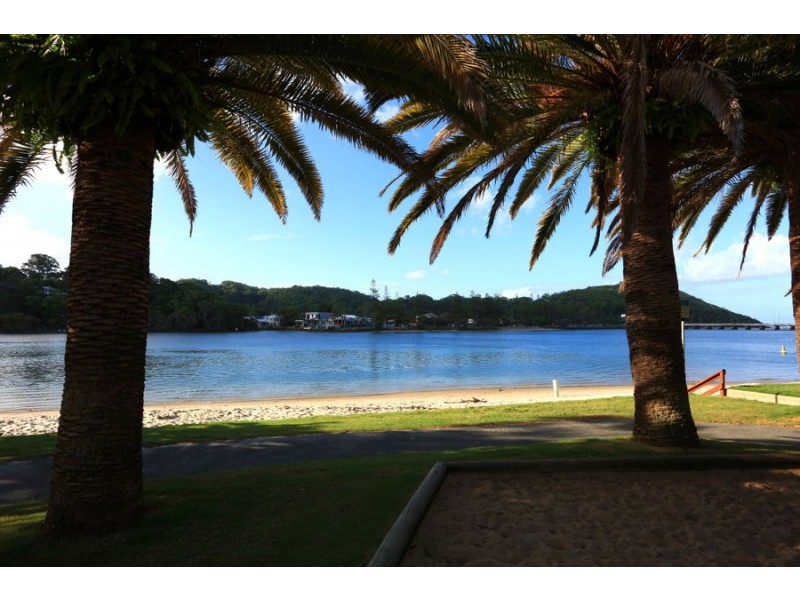 2/19 Tallebudgera Drive, Palm Beach QLD 4221