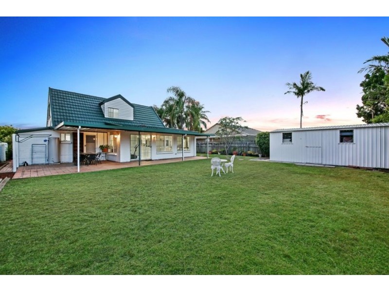 3 Darnay Road, Broadbeach Waters QLD 4218