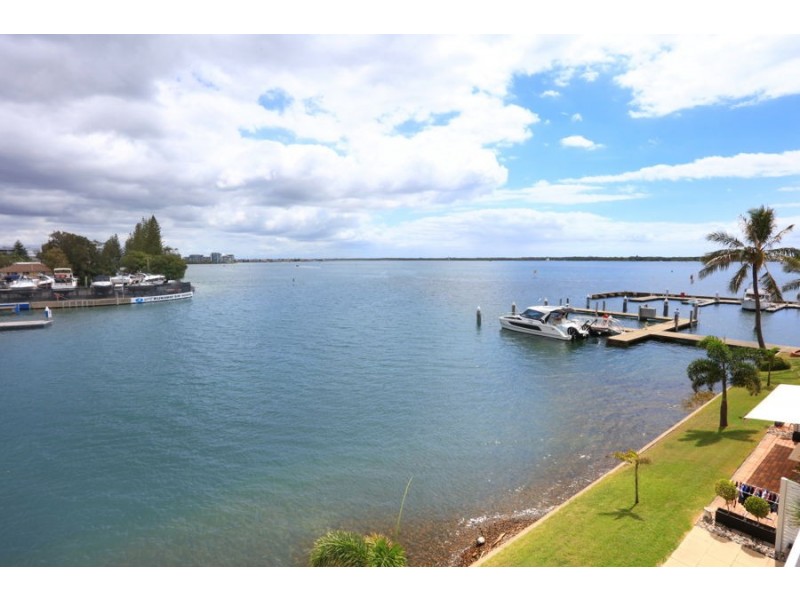 40/3 Marina Crescent, Hollywell QLD 4216