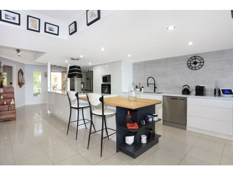 40/3 Marina Crescent, Hollywell QLD 4216