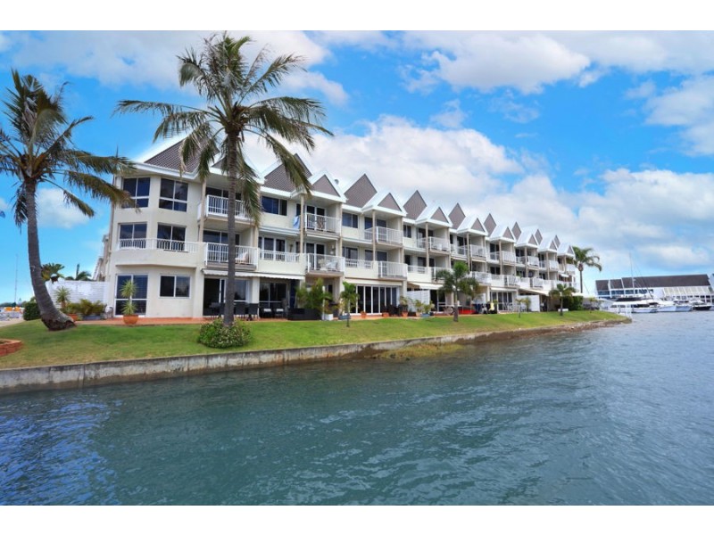 40/3 Marina Crescent, Hollywell QLD 4216