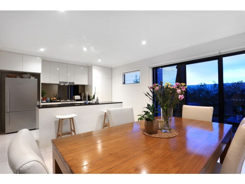 14/1 Residences Circuit, Pimpama QLD 4209
