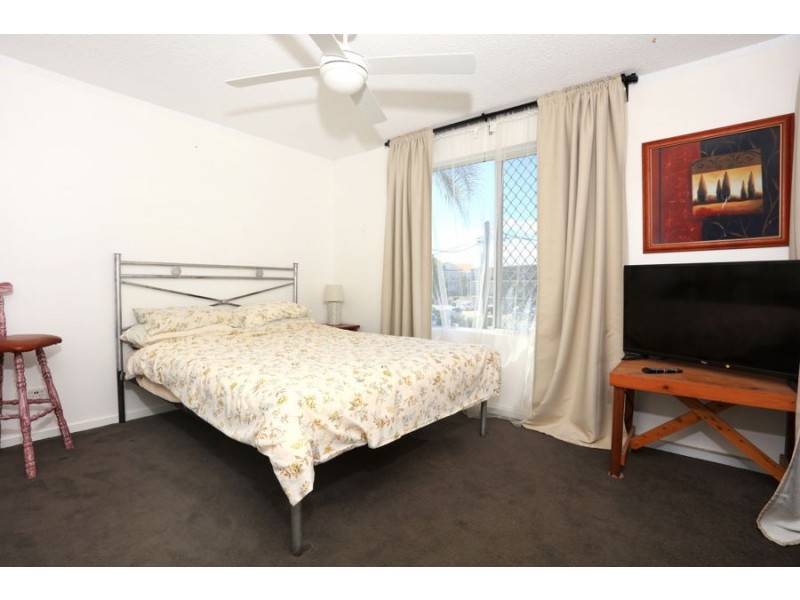 5/8 Nyrang Ave, Palm Beach QLD 4221