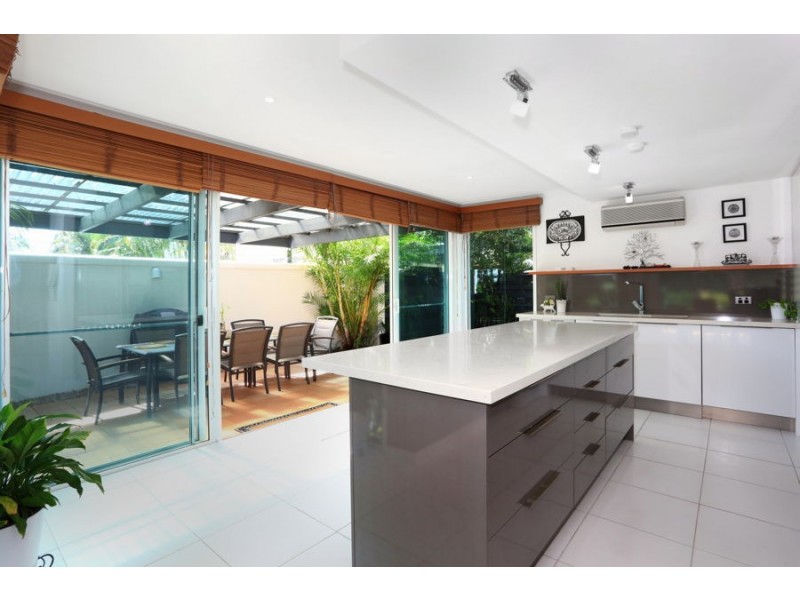 3132/1 Ross Street, Benowa QLD 4217