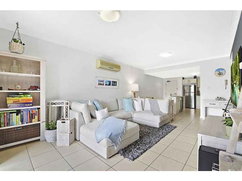 2/2254 Gold Coast Highway, Mermaid Beach QLD 4218
