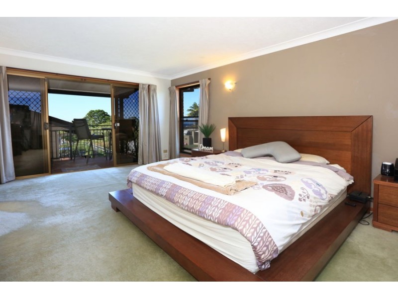 5 Bindoon Close, Elanora QLD 4221