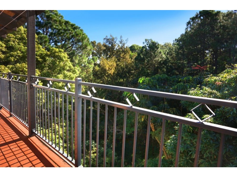 5 Bindoon Close, Elanora QLD 4221