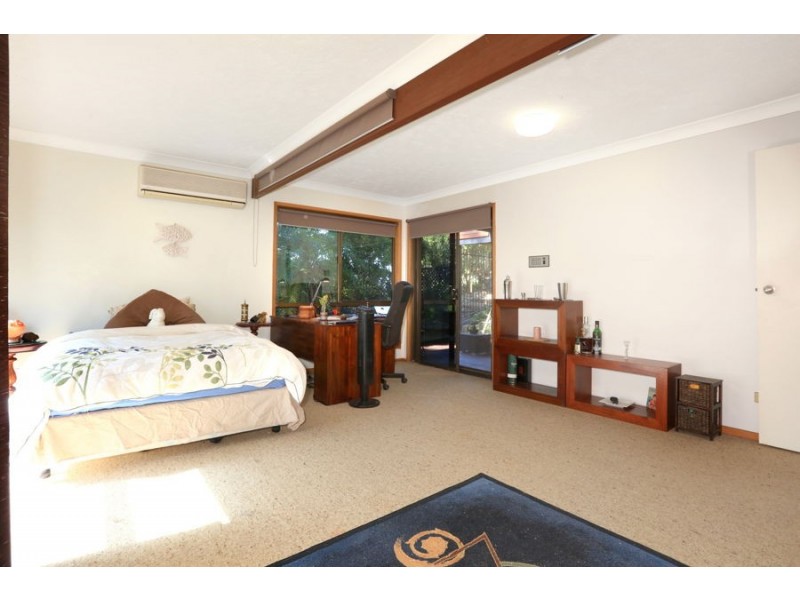 5 Bindoon Close, Elanora QLD 4221