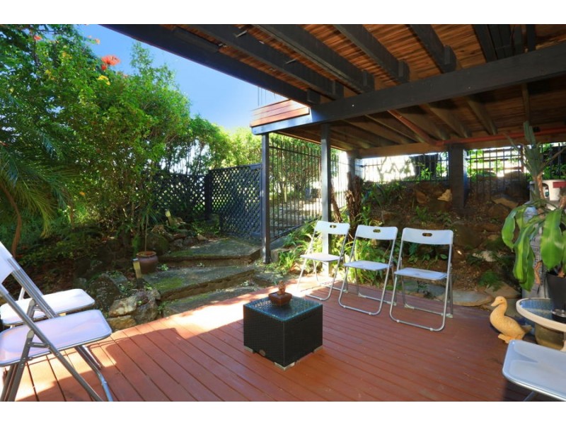 5 Bindoon Close, Elanora QLD 4221