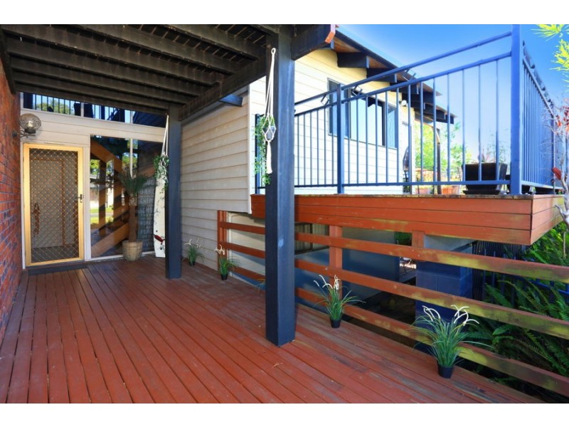 5 Bindoon Close, Elanora QLD 4221