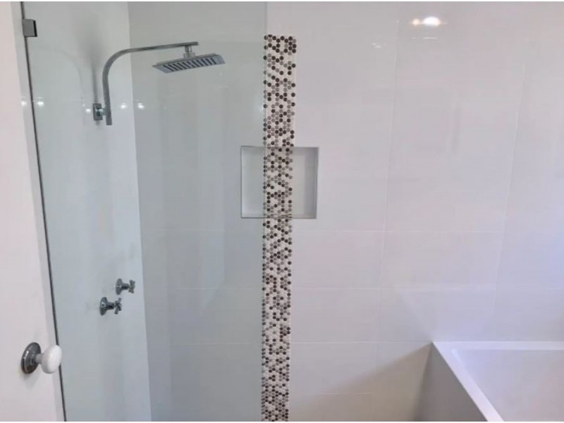 4 Sacha Place, Carrara QLD 4211